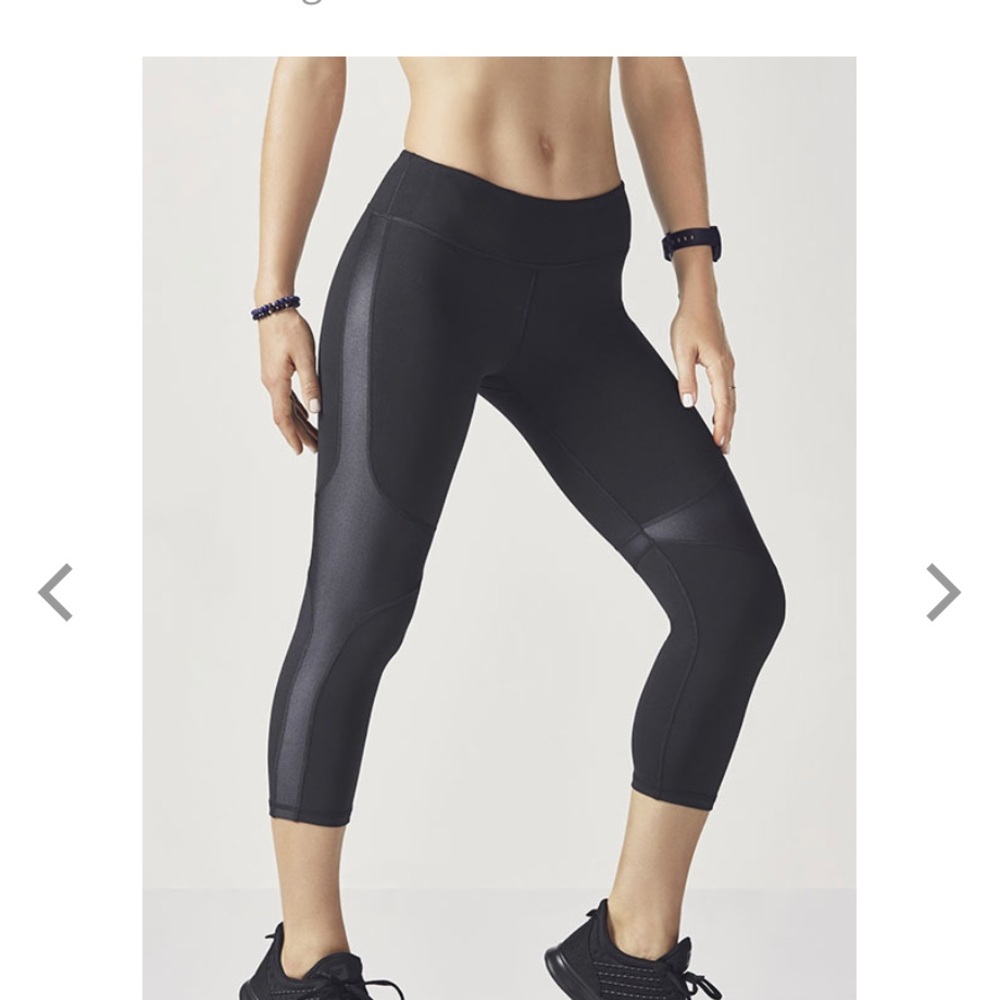 Fabletics powerhold capris